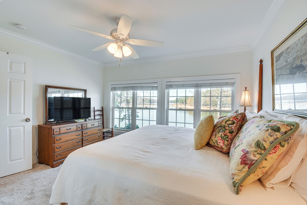 Lakefront Gem w/ Boat Dock & Patio in Fair Play