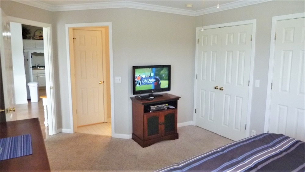 Guiding Light Unit C - Groundfloor 2 Bedroom Apts view 3