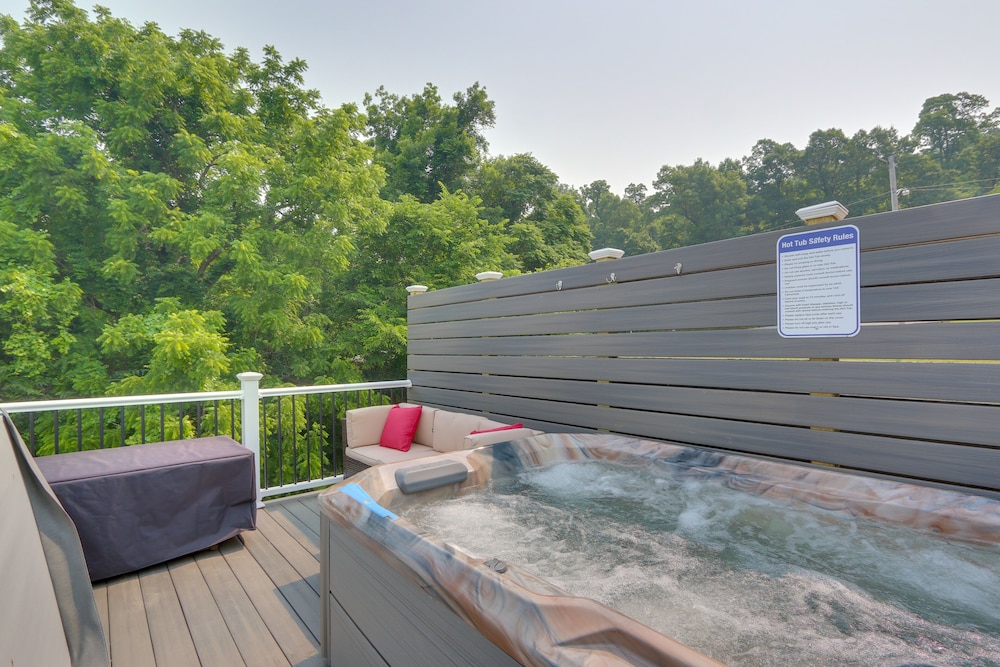 Harpers Ferry Home w/ Private Pool Hot Tub! - Property Image 15