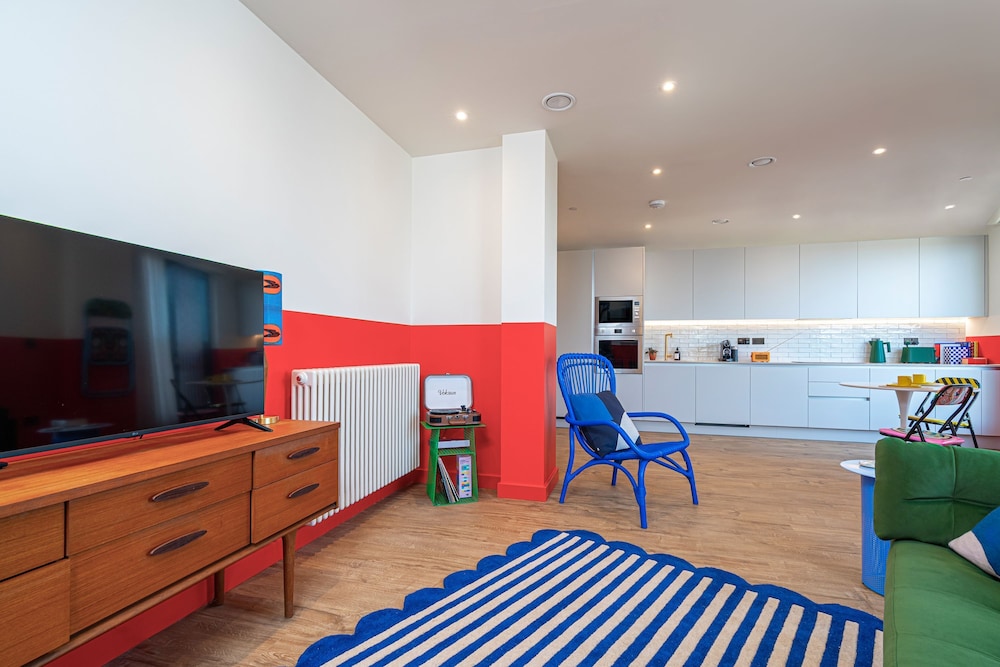 The Eades Natasha Landers 2 Bed