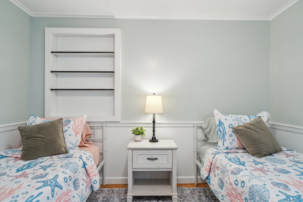 Coastal Comfort With Stunning Harbor Views 3 Bedroom Home