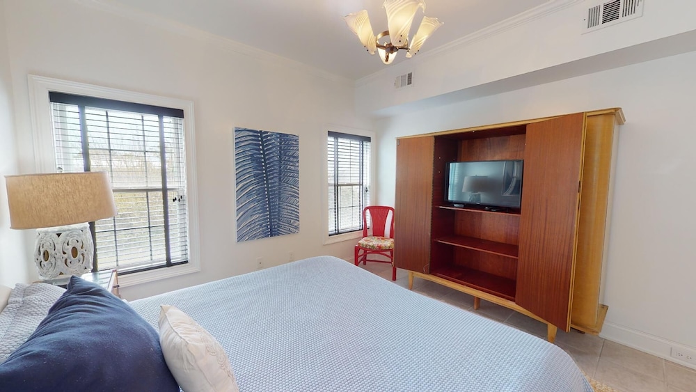 Bay View Villas 2 by Tybee Vacation Rentals