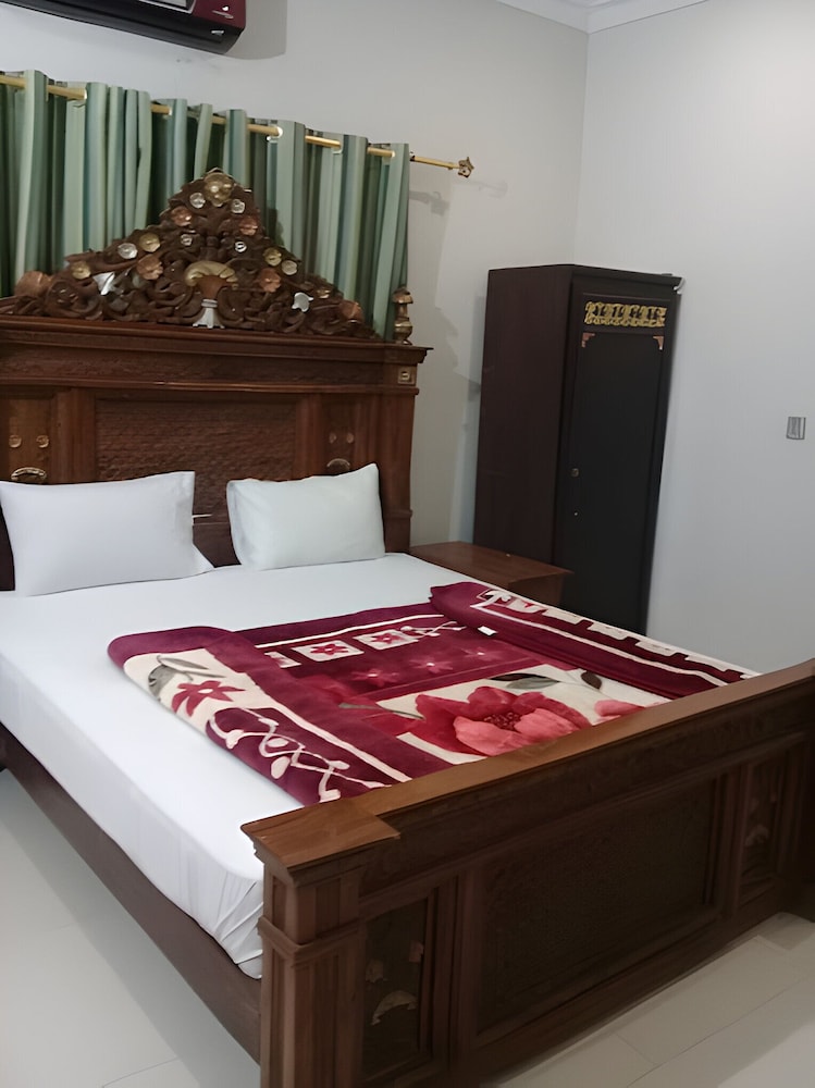 Luxury Palace Sukkur
