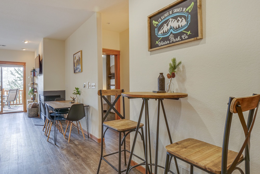 Winter Park Condo w/ Balcony & Mtn Views!