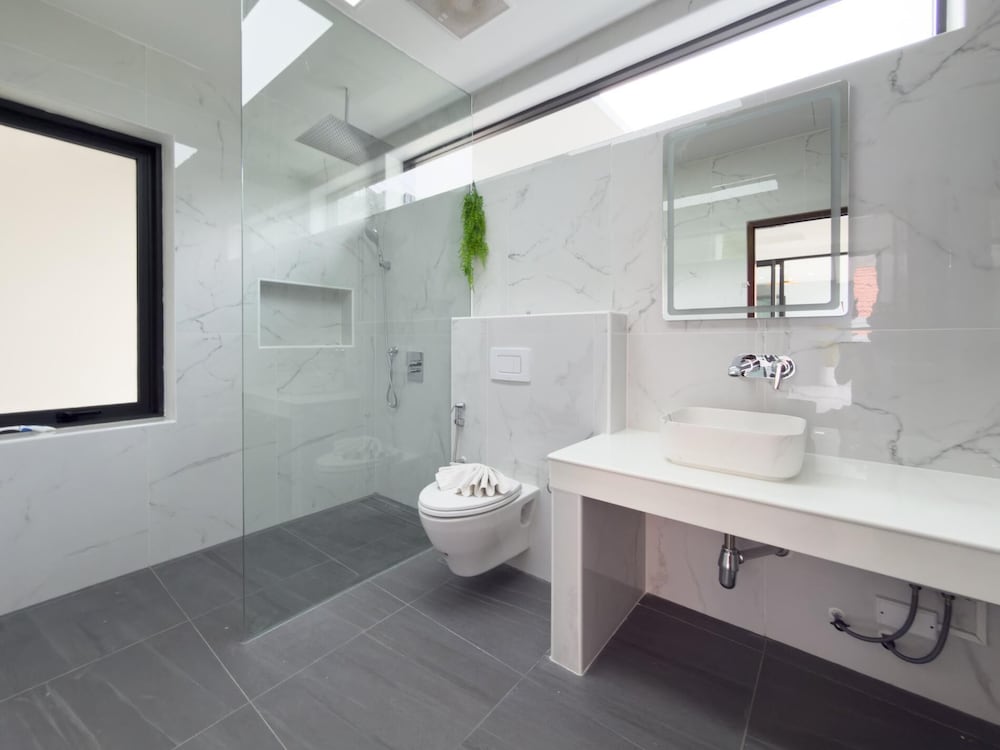 Stylish 3BR Pool Villa Lawan Villa (LWV1)