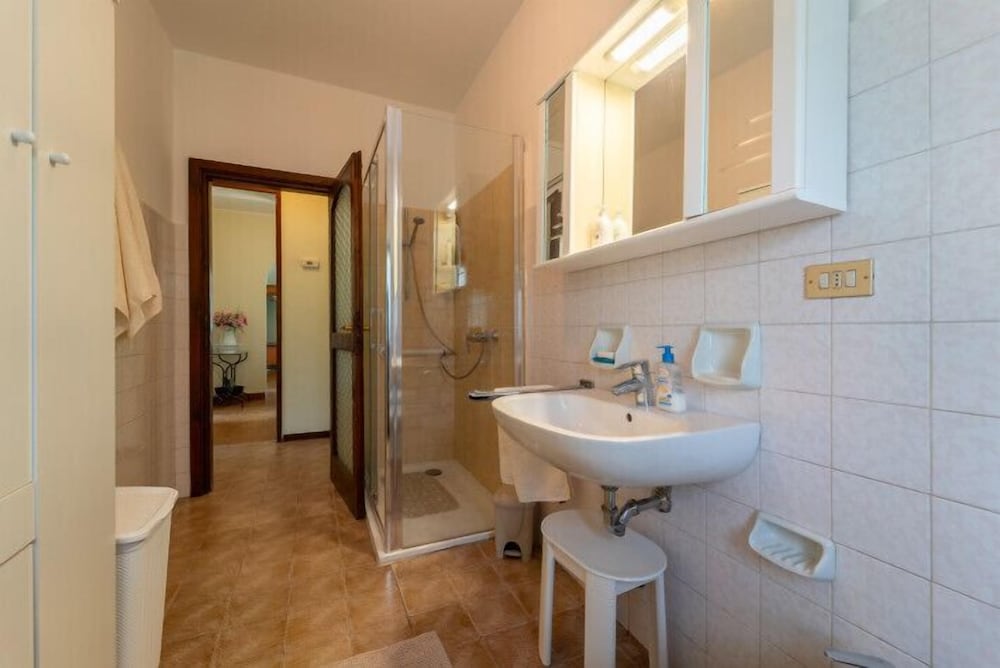 Bellagio Country Apartment view 4