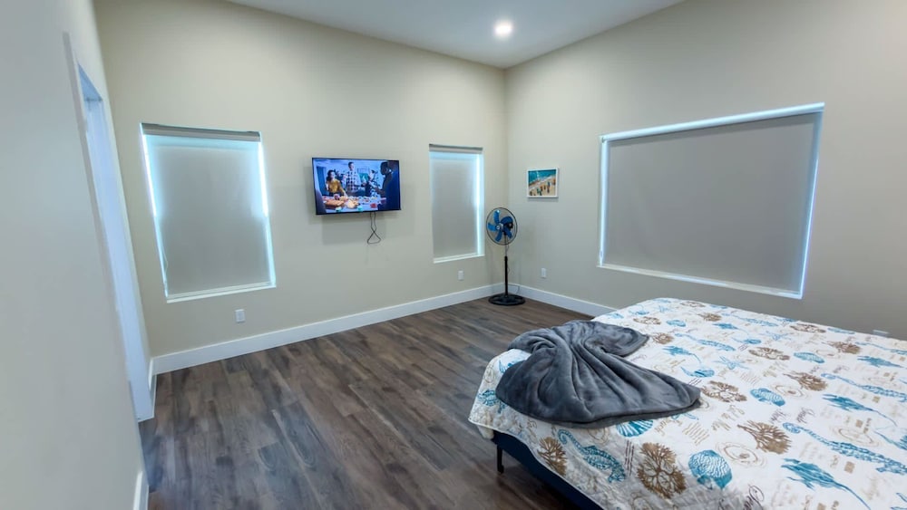 200 Steps To Beach Private Pool 2 Big Levels 3 Bedroom Apts