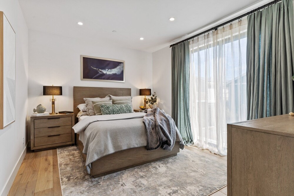 Ocean Whispers 4 Bedroom Home
