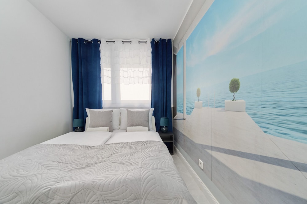 Family Apartment in Wroclaw by Renters view 4