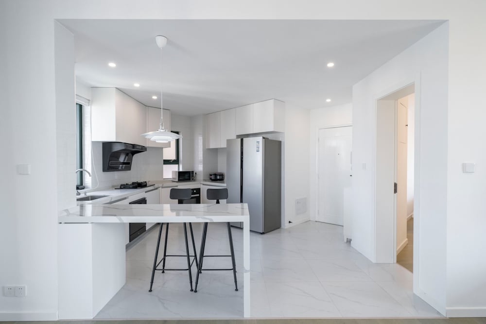 Tyms Elegant 4BR 2BA Apt in Xujiahui