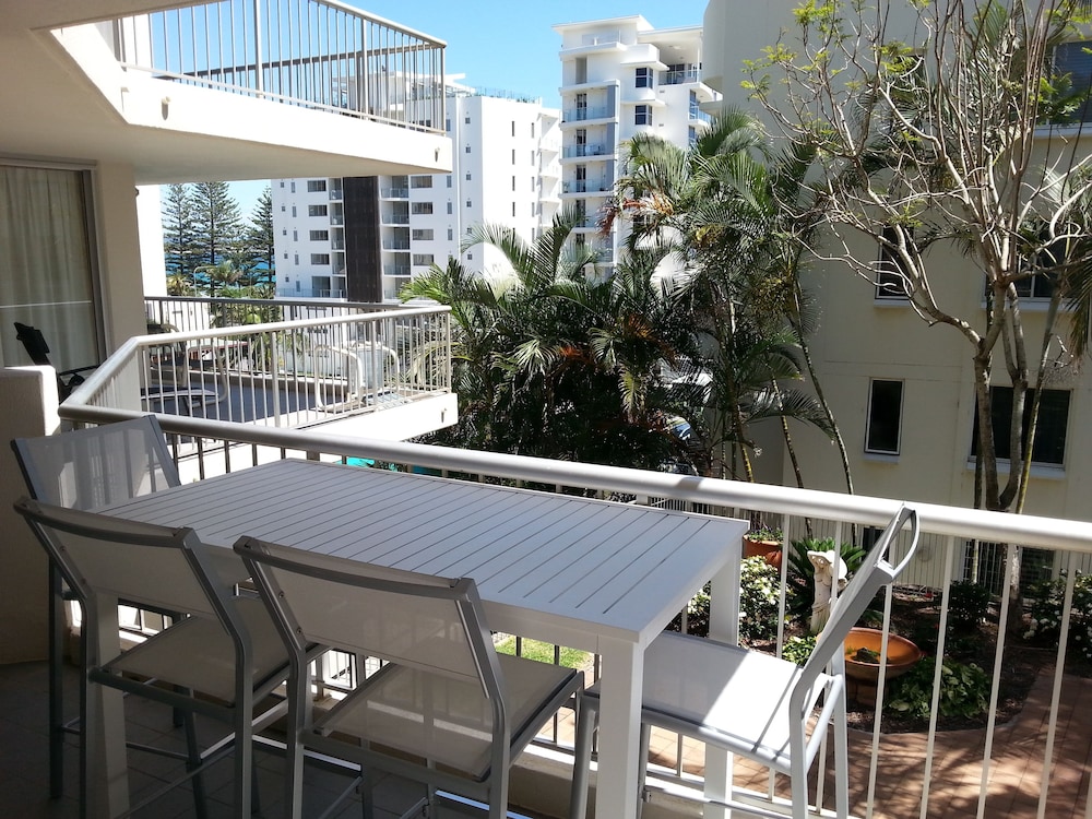Coolangatta Vacations - Rainbow Bay Resort - Property Image 16