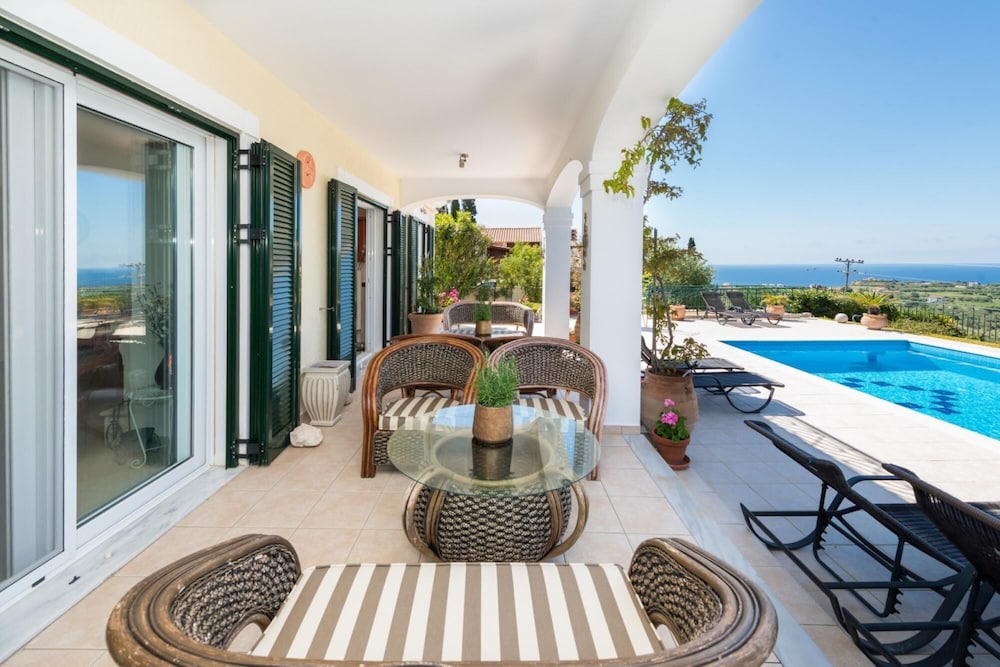 Villa Mera in Kaligata view 4