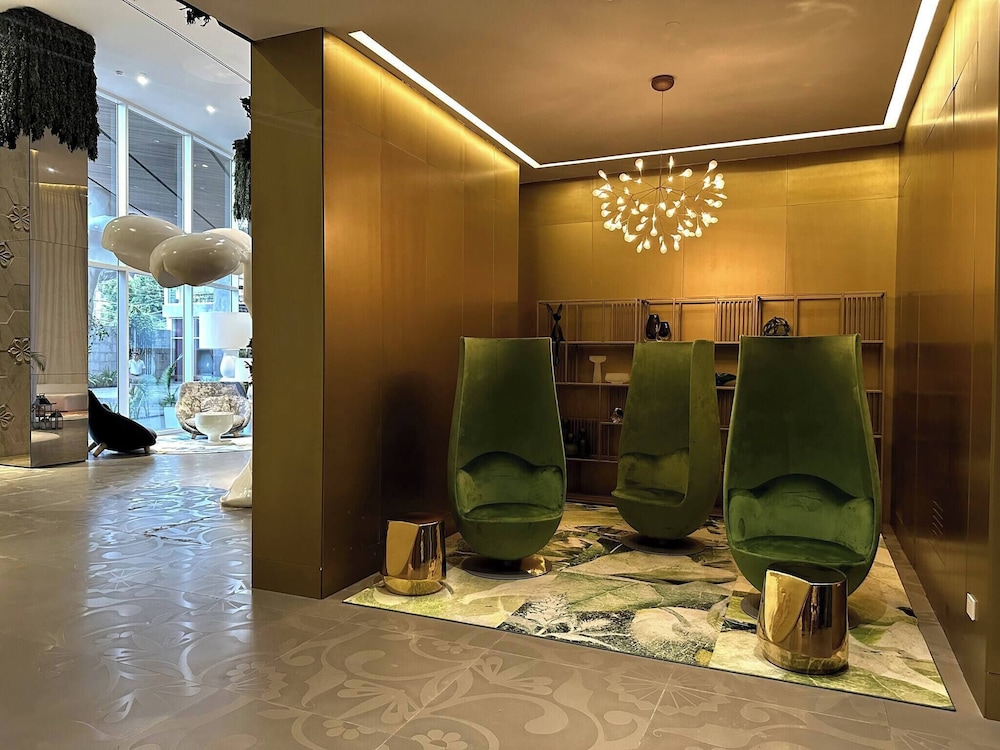 Luxury apt in Panama City 2 Rooms 3 Baths & Office