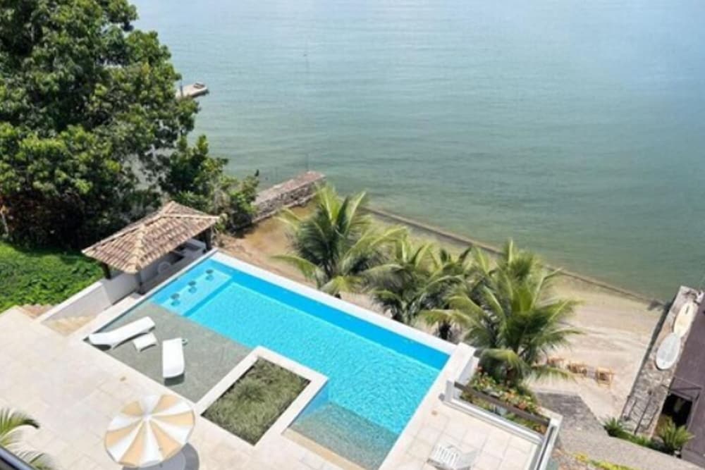 Oasis Beach House