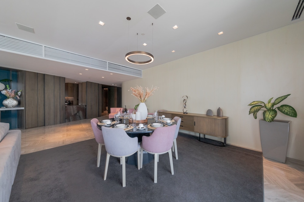 EDEN'S Homes & Villas - FIVE Residences