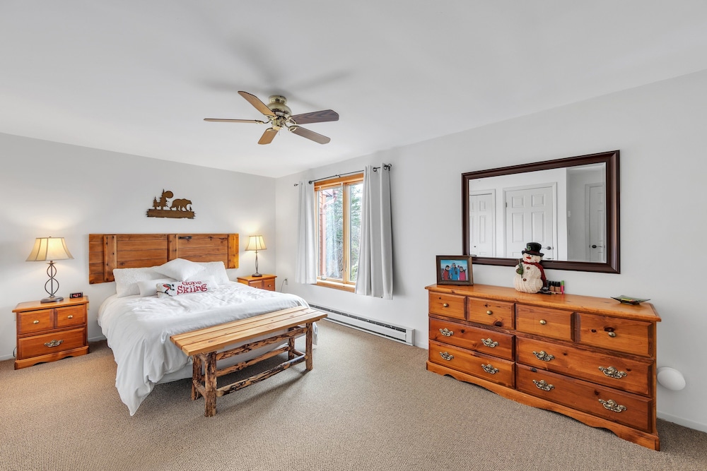 Moxham 58h - Adirondack Retreat Mountain Views 3 Bedroom Townhouse by The Summit at Gore Mountain