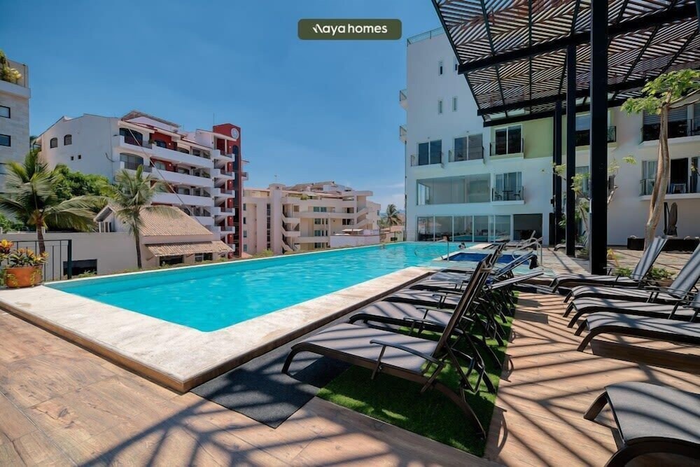 Cozy 1Br Apt - Pool - Gym - 2 Min to the Beach