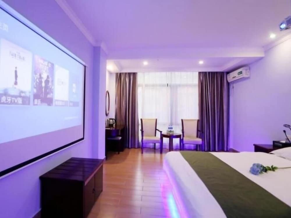 GreenTree Business Inn HuiZhou South Railway Station DanShui RenMin Road Business Hotel