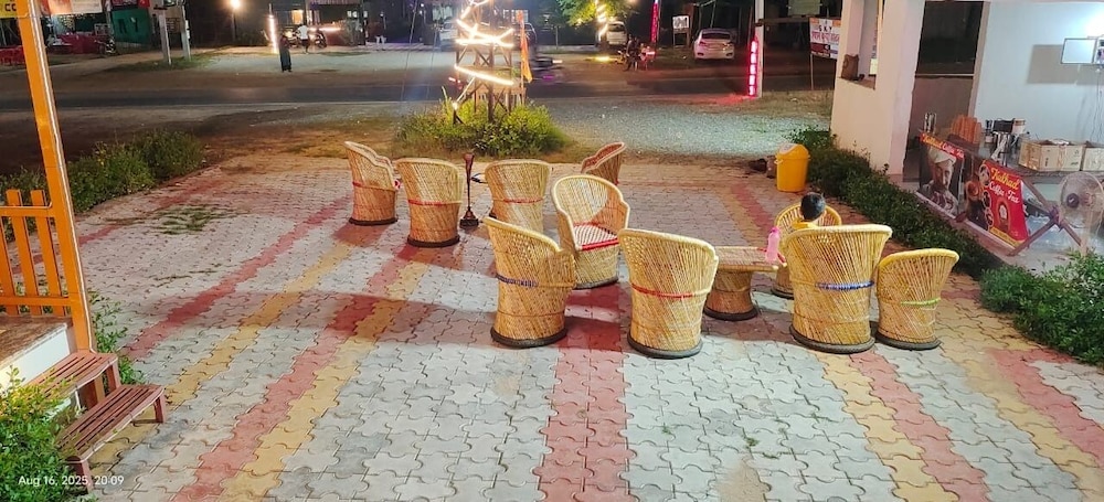Shyam Krapa Hotel