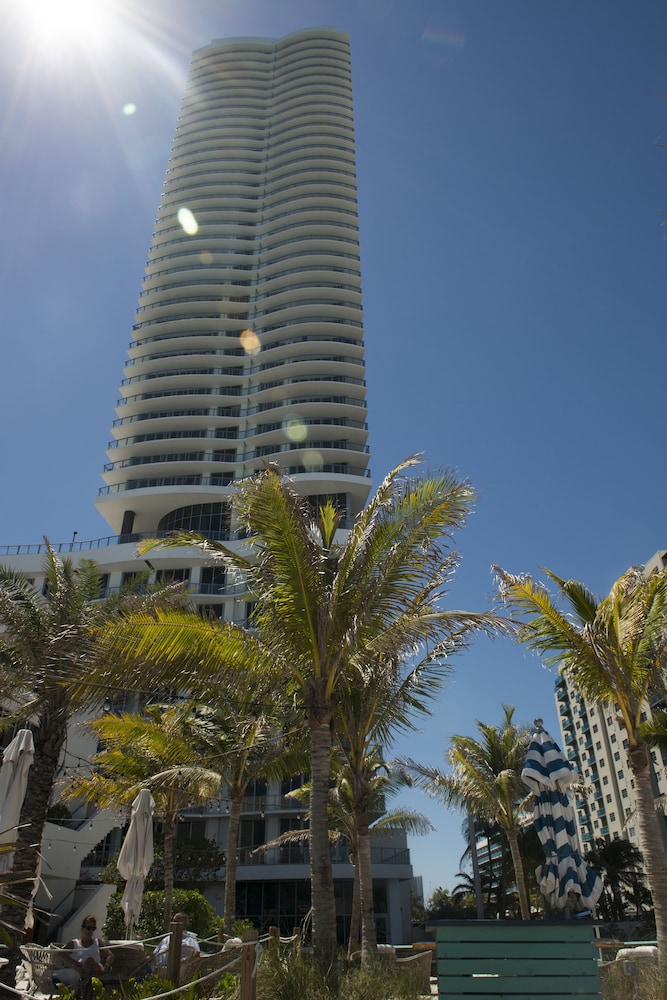 Lyfe Beach Resort