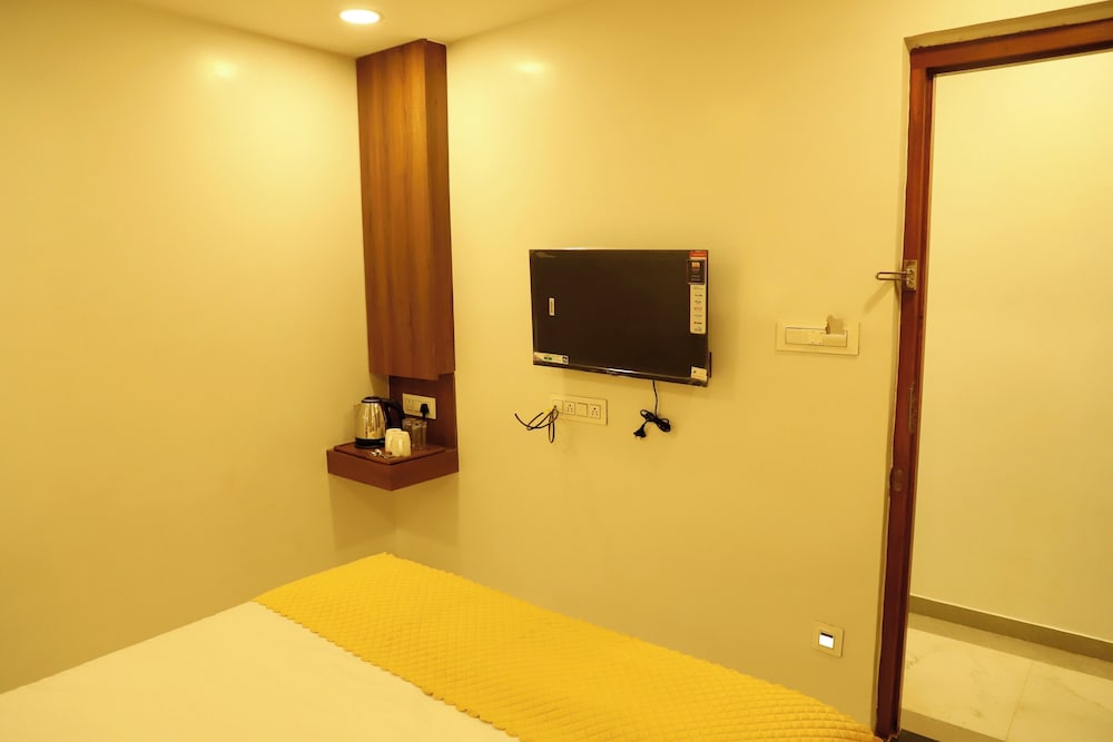 Hotel Hinduja Empire