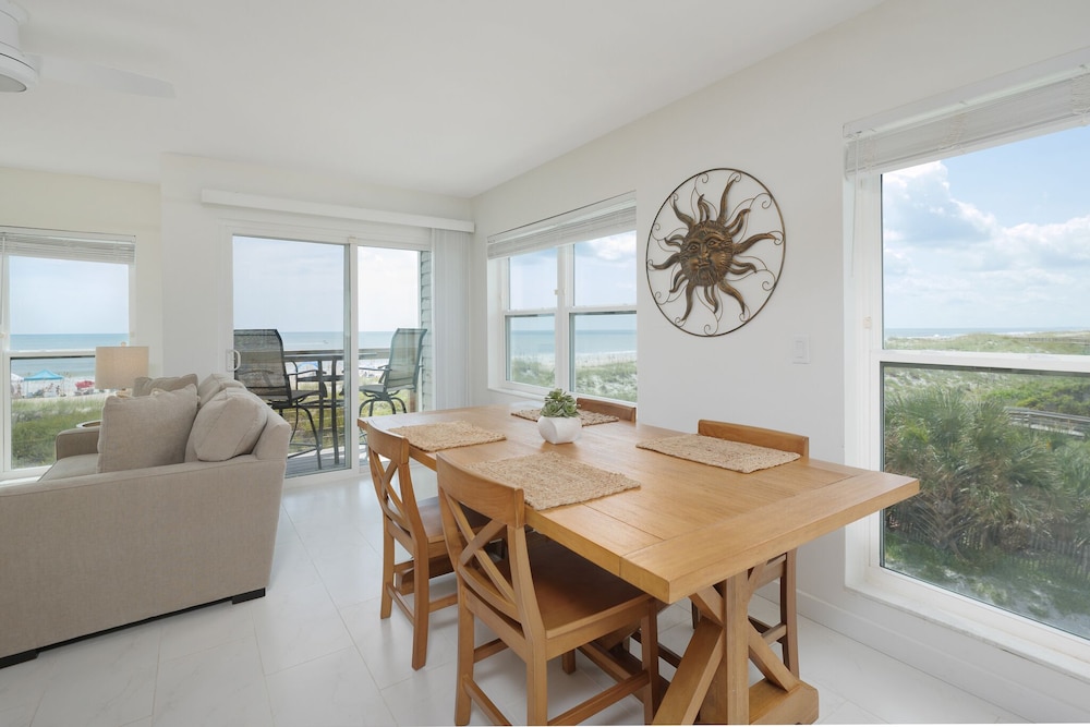 Surfside Six F, photo 25