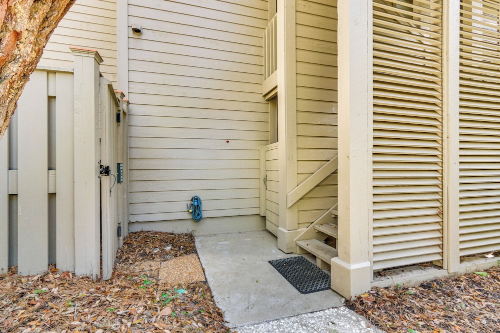 Resort Perks Beach Access: Condo in Hilton Head