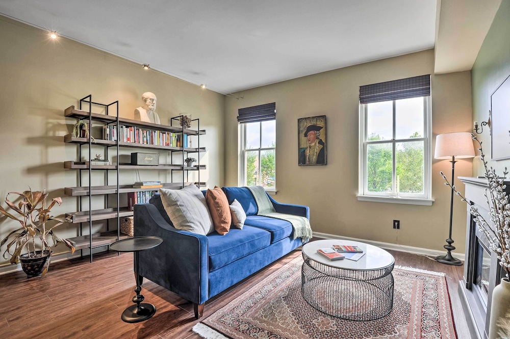 Classic Fells Point Condo on Broadway Square!, photo 14