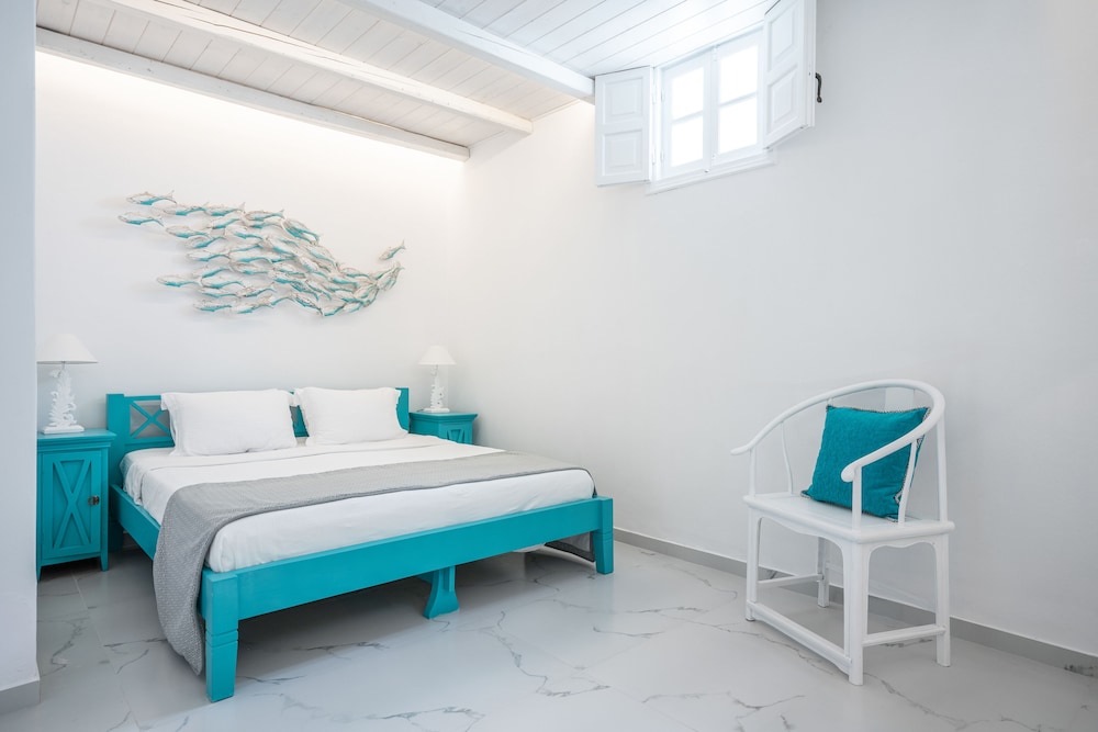 Oia Sunset Villas