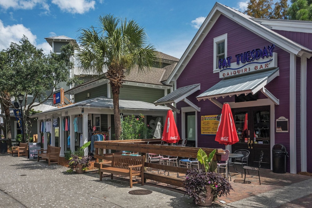 Augusta Village Sandestin by Gibson BR