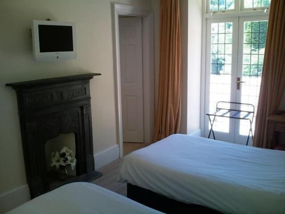 Hunter's Inn view 5