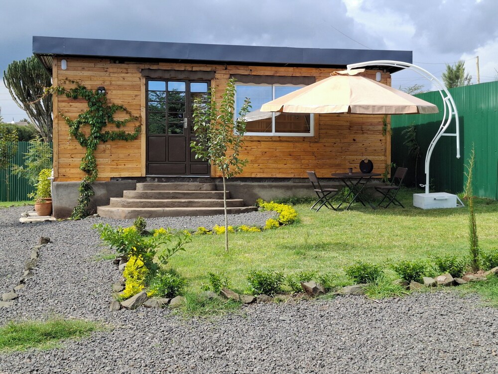 Lux Suites Wild Wood Cottages Naivasha