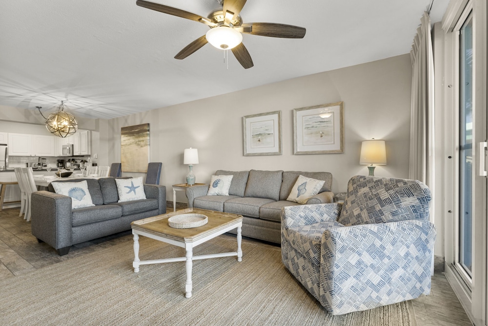 Pelican Beach Resort by Panhandle Getaways