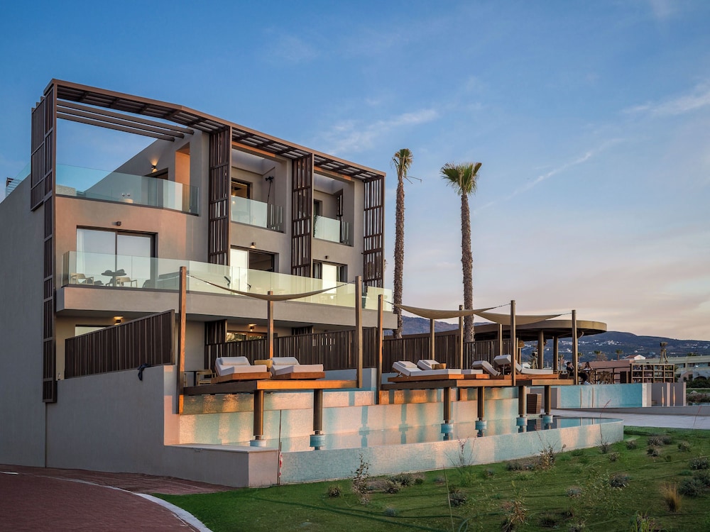 Nalu Resort & Spa
