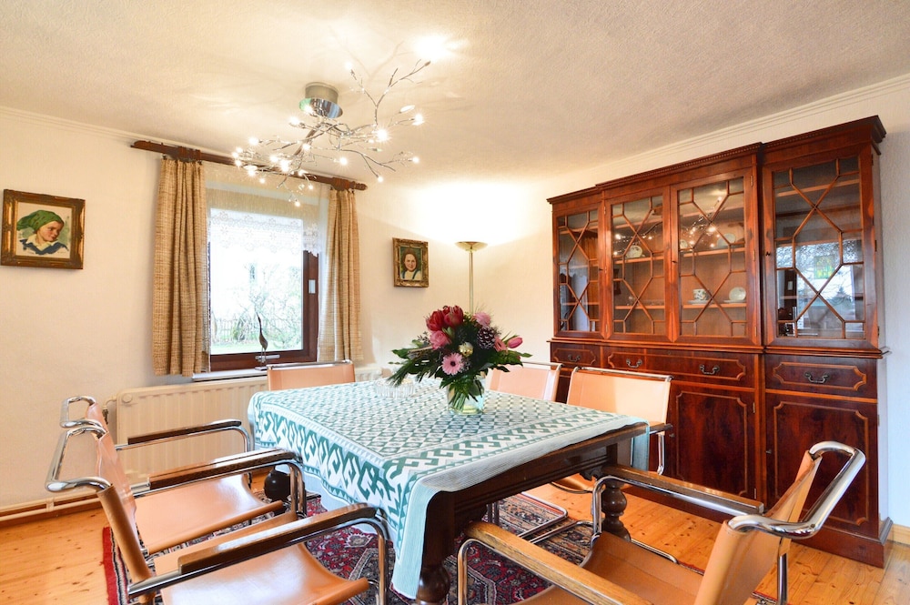 Holiday Home for 8 People in Butgenbach