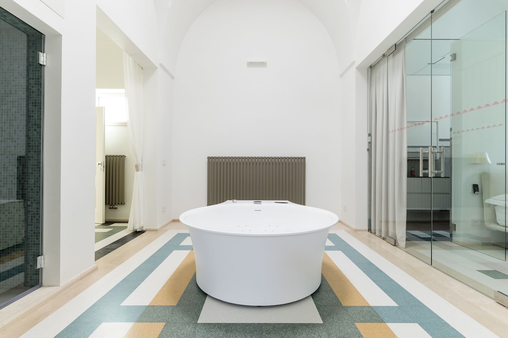 Hydeout Palace - Luxury &Spa Suites by Wonderful Italy
