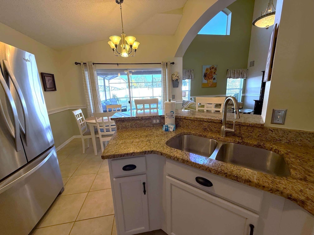 Spacious 5-bedroom Pool Villa in Southern Dunes
