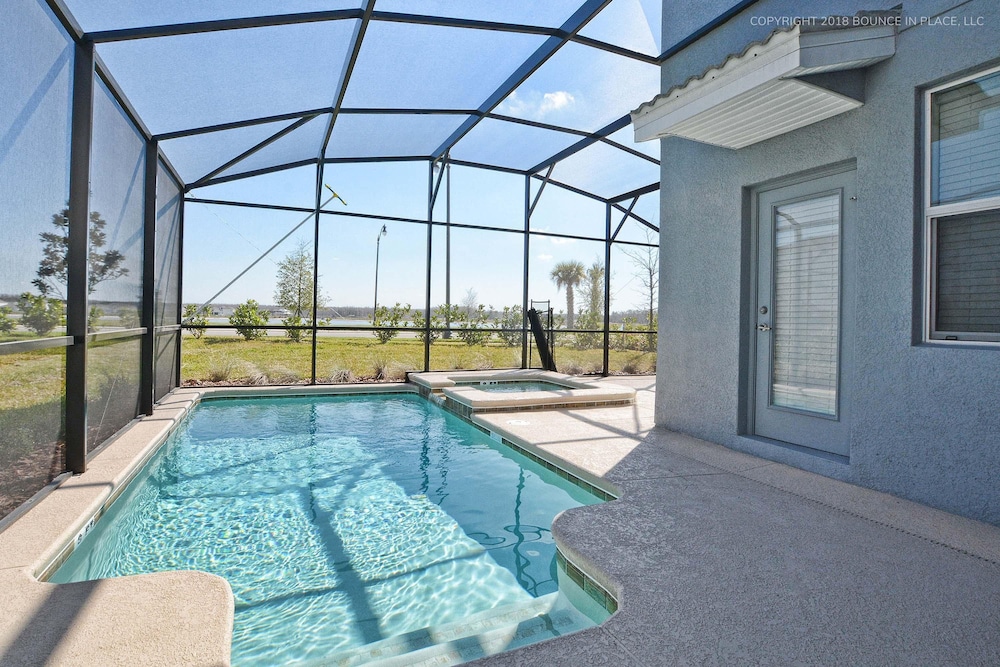 Stunning 5BD Home Private Pool and Spa Game Room, Billede 13