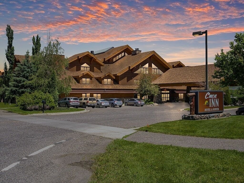 Bozeman Vacations - C'mon Inn Bozeman - Property Image 4