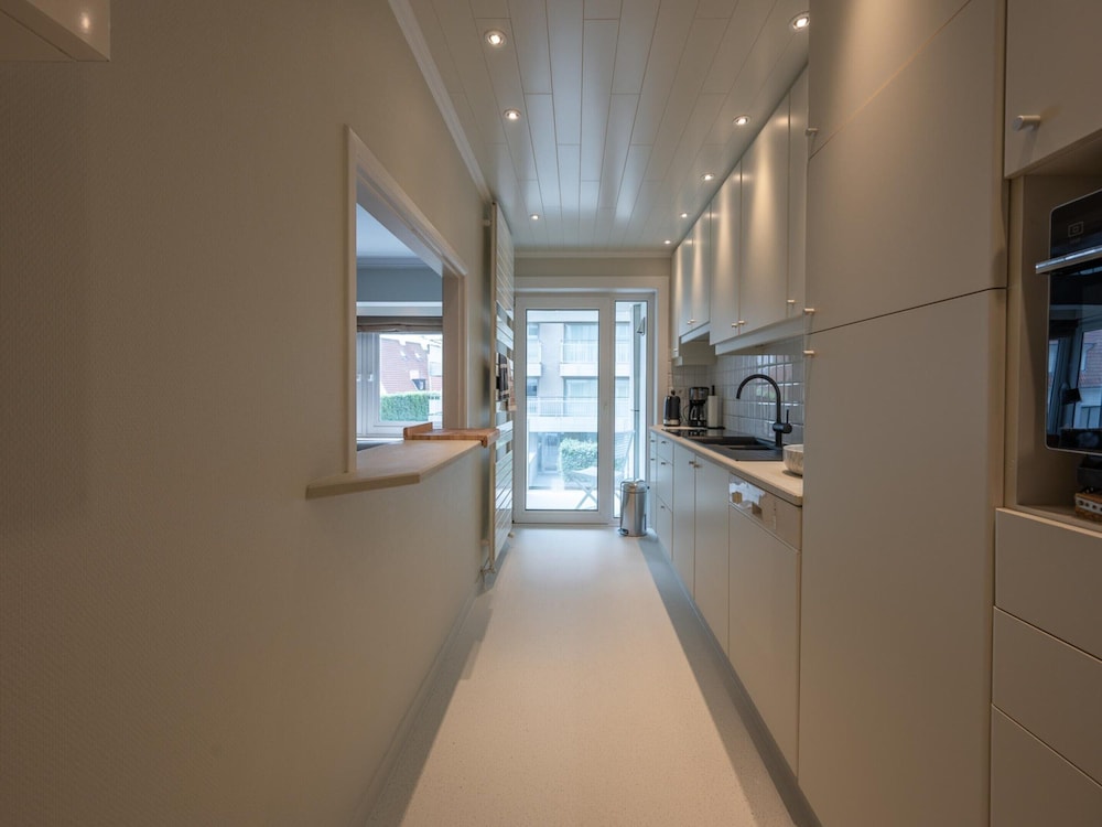 Apartment in Knokke Near Albert Beach