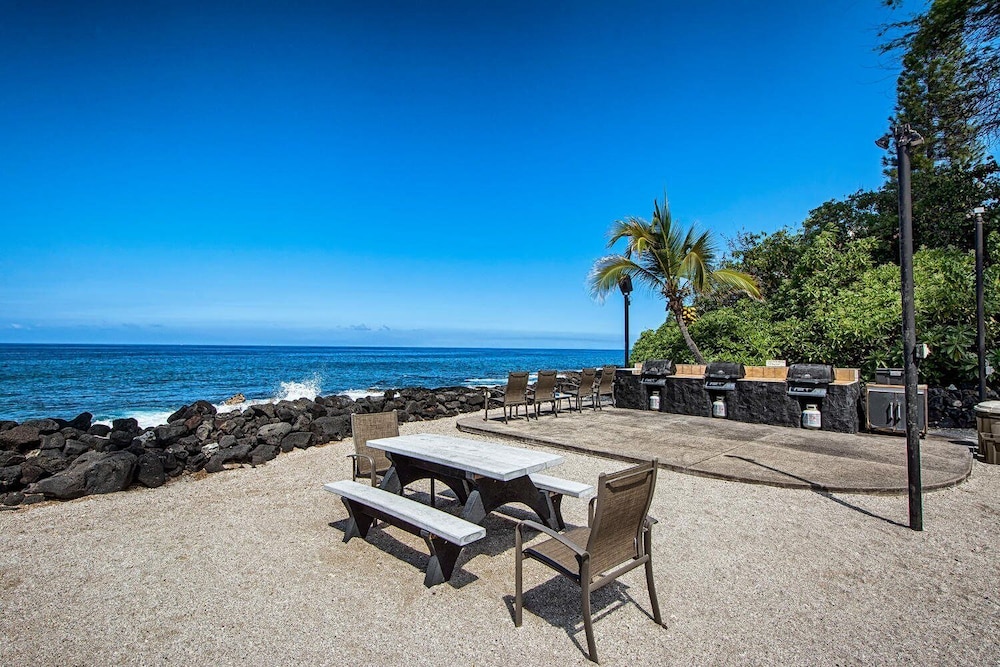 AC - Top Floor Corner Unit - Ocean View- Vrkcv