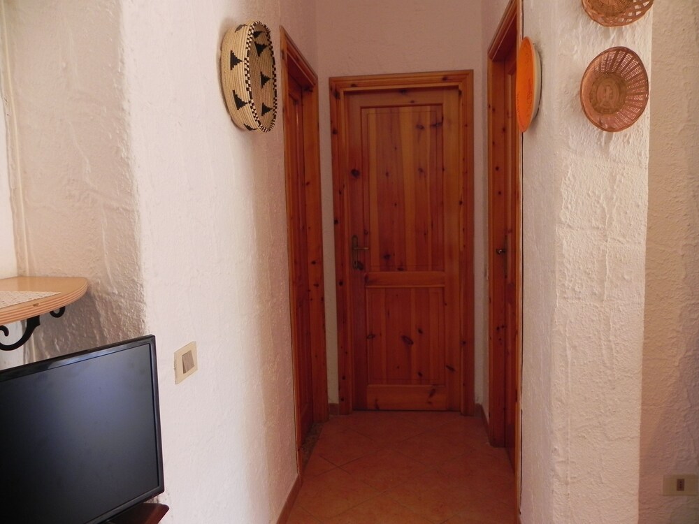 Photo 33