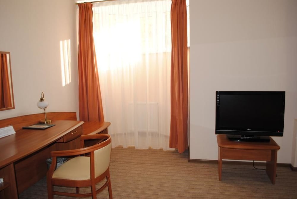 Photo 28