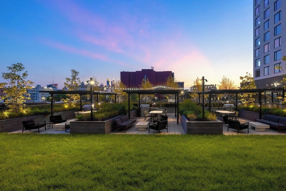 Luxury Apartments by Hyatus at Central Philly