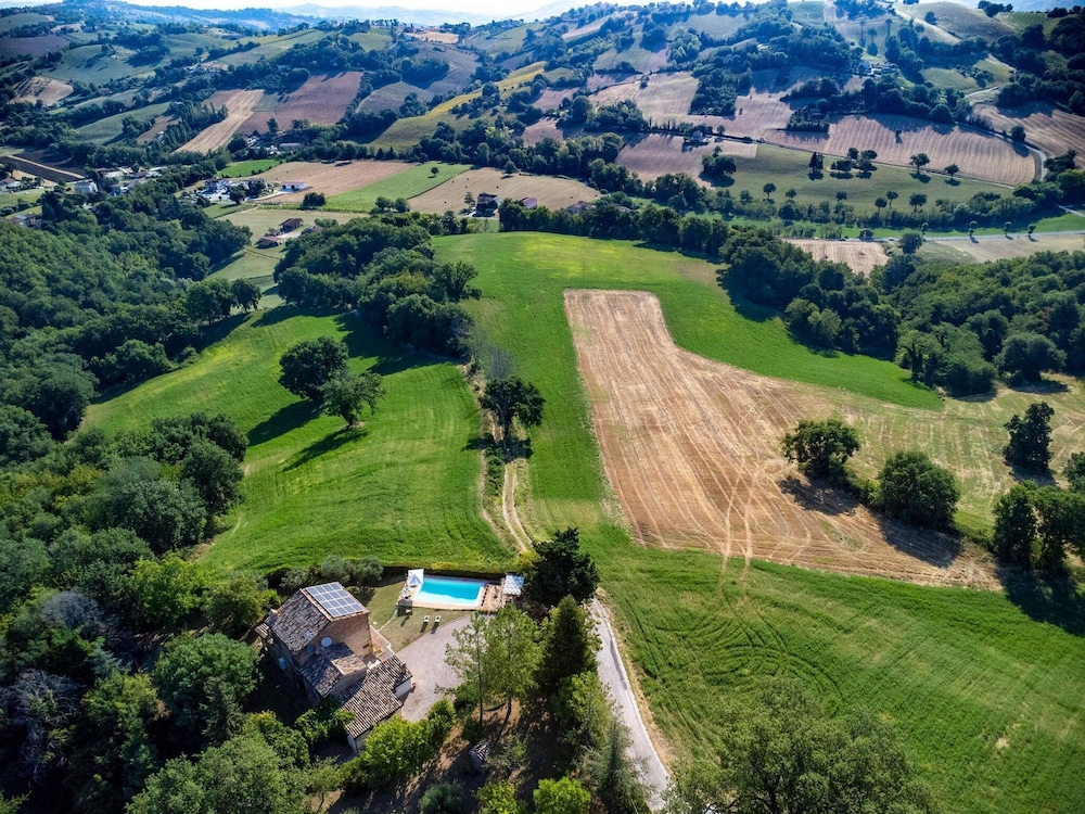 Casa Felicita 8 by Marche Holiday Villas