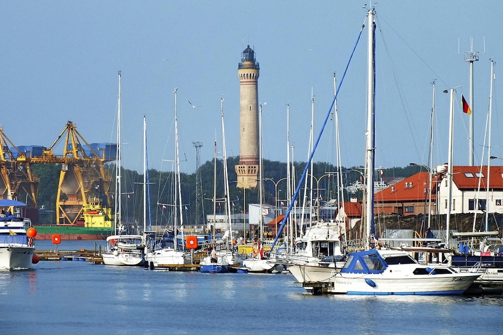 Mansion in Swinoujscie Near Baltic Sea Beach