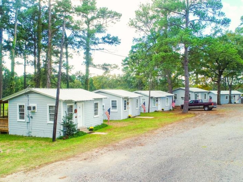 Marshall Vacations - Bullfrog Marina RV Park and Cabins - Property Image 1