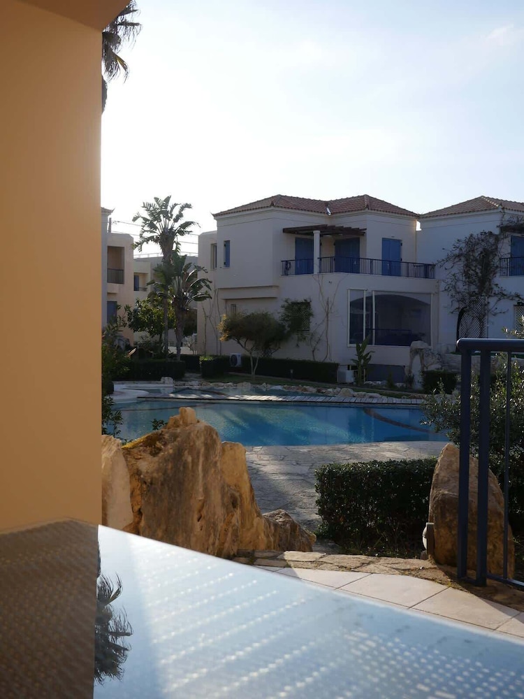 Cassiopeia 2-Beds Lower on Beach w Pool