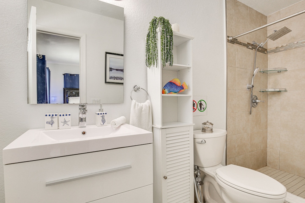 Fort Lauderdale Vacations - Sun-soaked Lauderdale Lakes Home w/ Private Pool! - Property Image 33