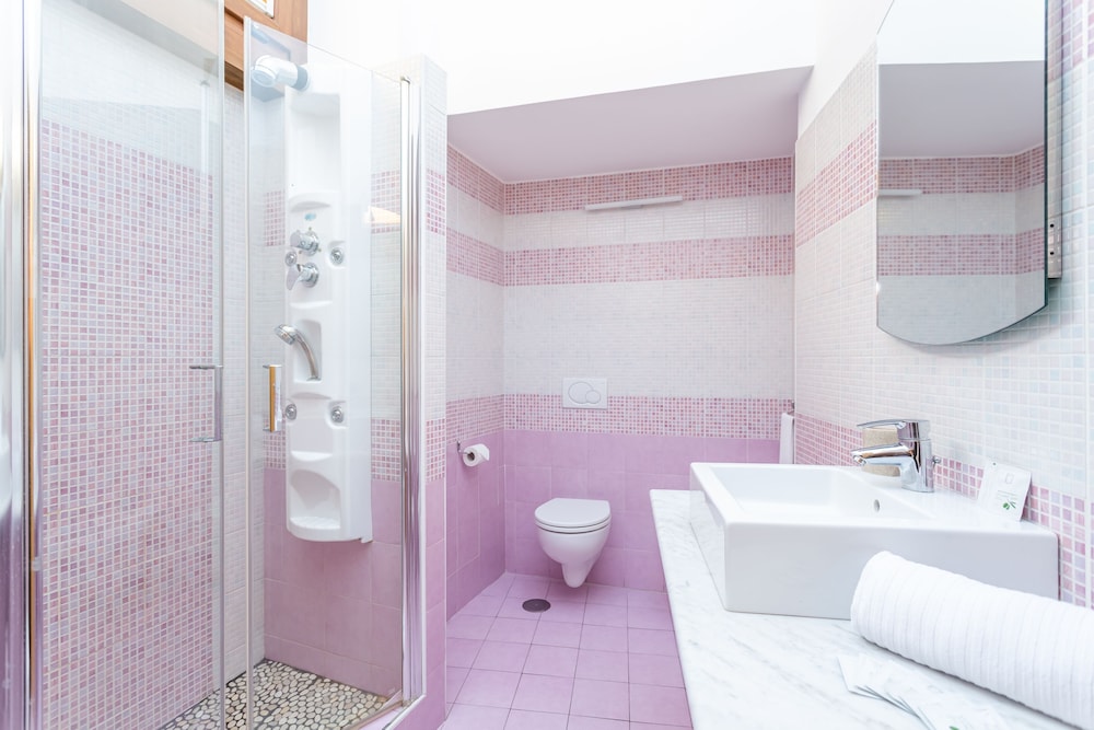 Daplace - La Mongolfiera Rooms in Navona
